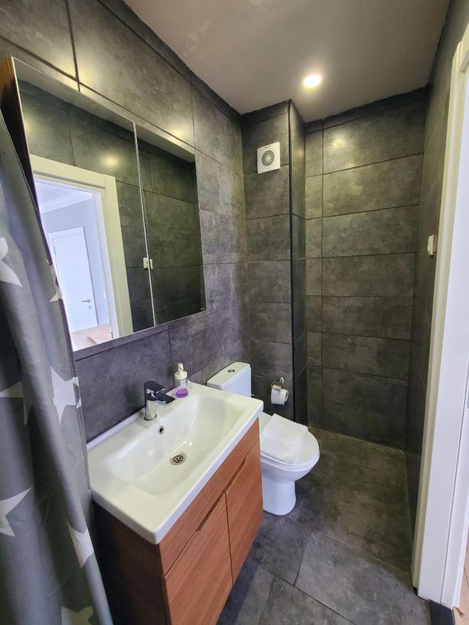 Arnavutkoy Budget Hotel Tourist Inn מראה חיצוני תמונה